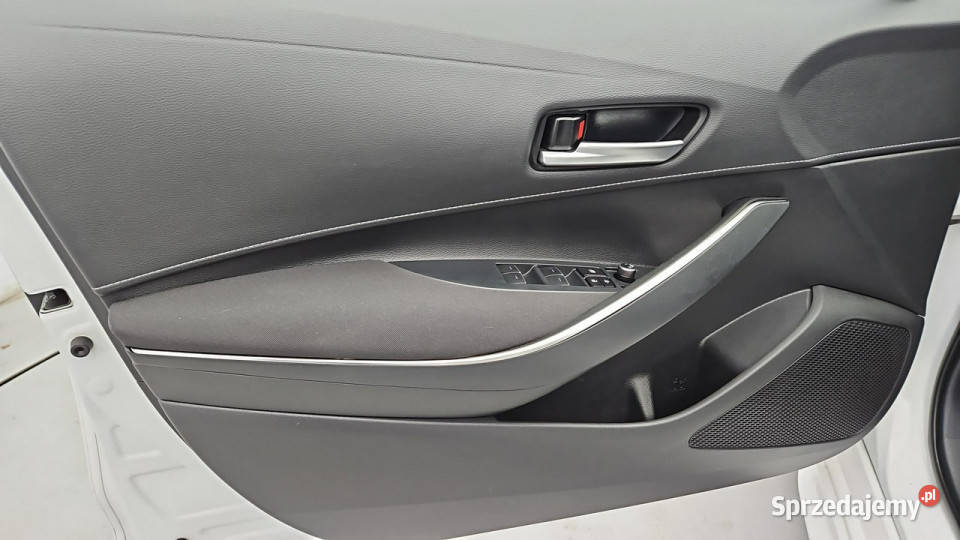 Toyota Corolla 20 Hybrid Comfort Z Polskiego 1986cm3 Warszawa sprzedam