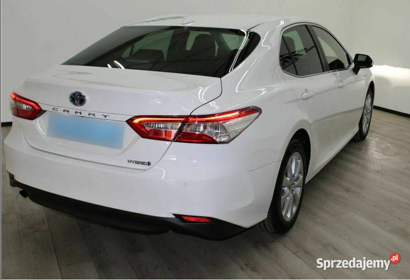 Toyota Camry 25 Hybrid Business Edition