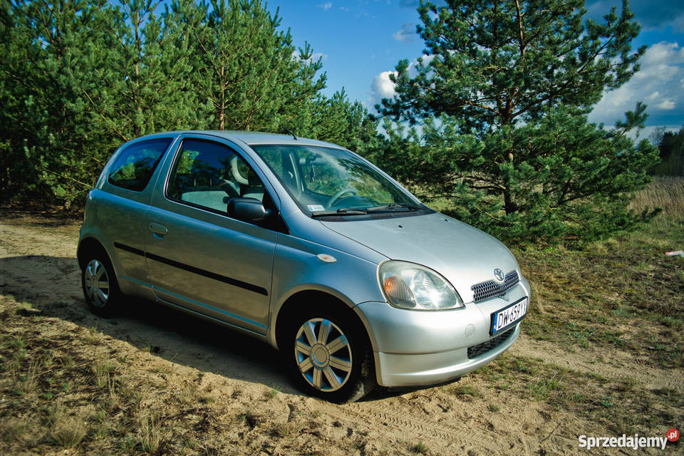 Toyota Yaris 2000r. 1.0 VVTi 16V 68KM Linea Sol 139000km