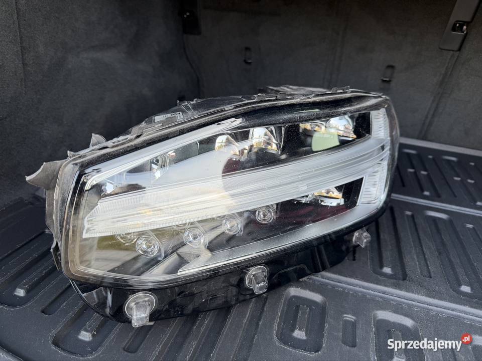 Lampa przednia lewa do Volvo XC90