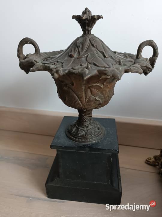 Zegar kominkowy Napoleon III przystawki brąz XIX wielkopolskie Budzyń