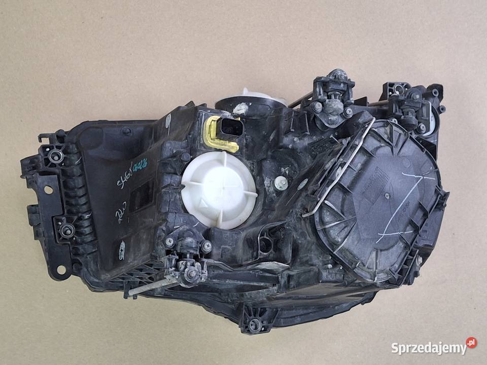 MERCEDES ANTOS AROCS REFLEKTOR PRAWY LAMPA PRAWA ciężarowe Bieleń