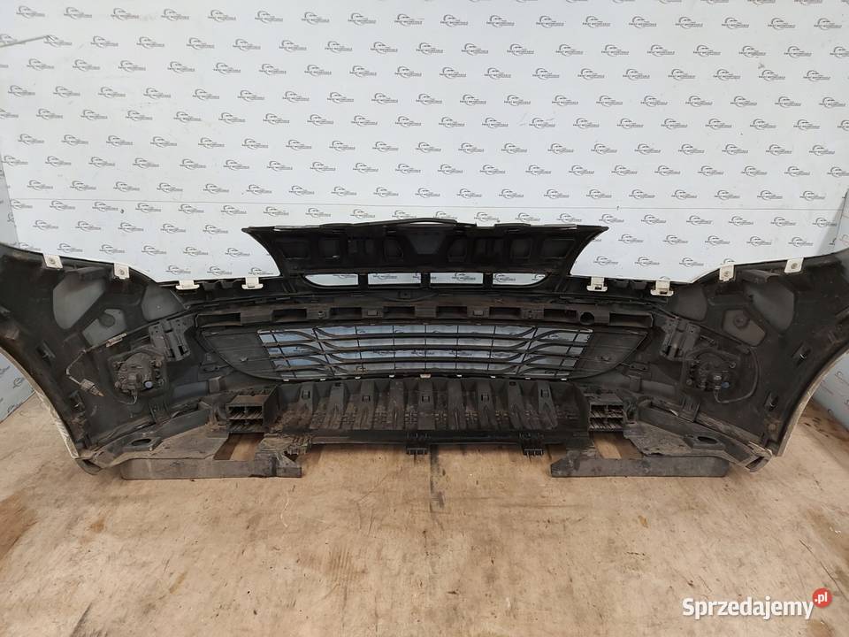 RENAULT MEGANE III 10r Zderzak przód przedni Zderzaki Kielce