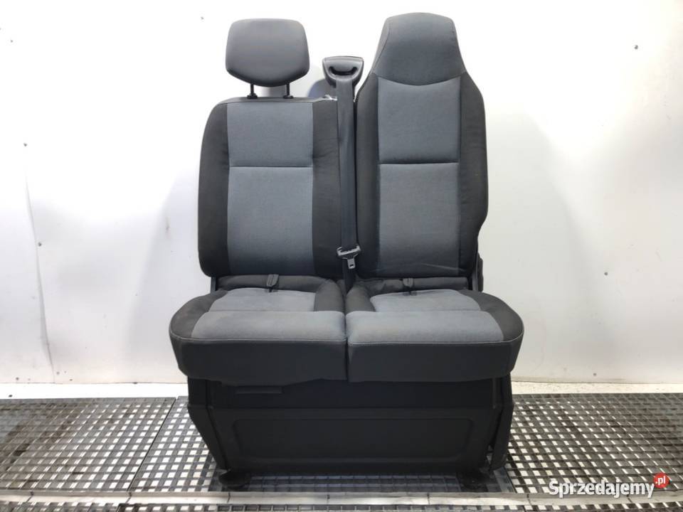 FOTEL PRAWY PRZÓD RENAULT MASTER III Bus