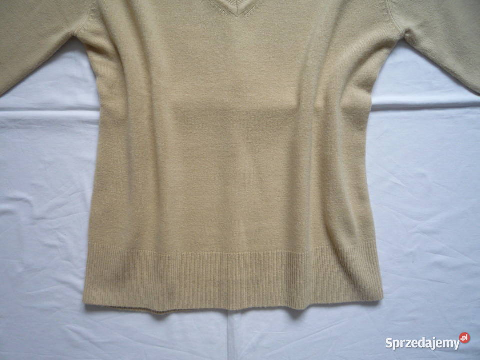 Atmosphere 36S 38M Beżowy Sweter w serek Bez wzoru Szczecin