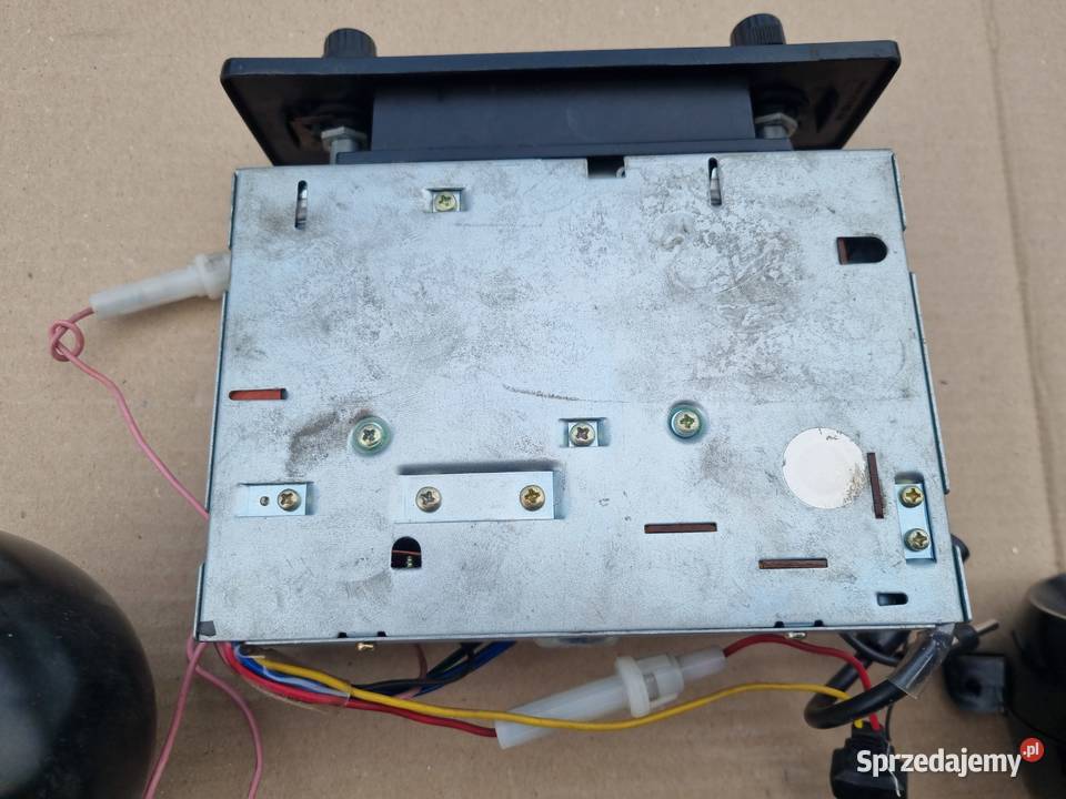 Radio samochodowe z odtwarzaczem JSP do