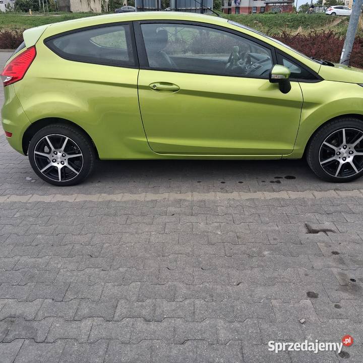 Na sprzedaż Ford Fiesta 2009 2/3 Toruń