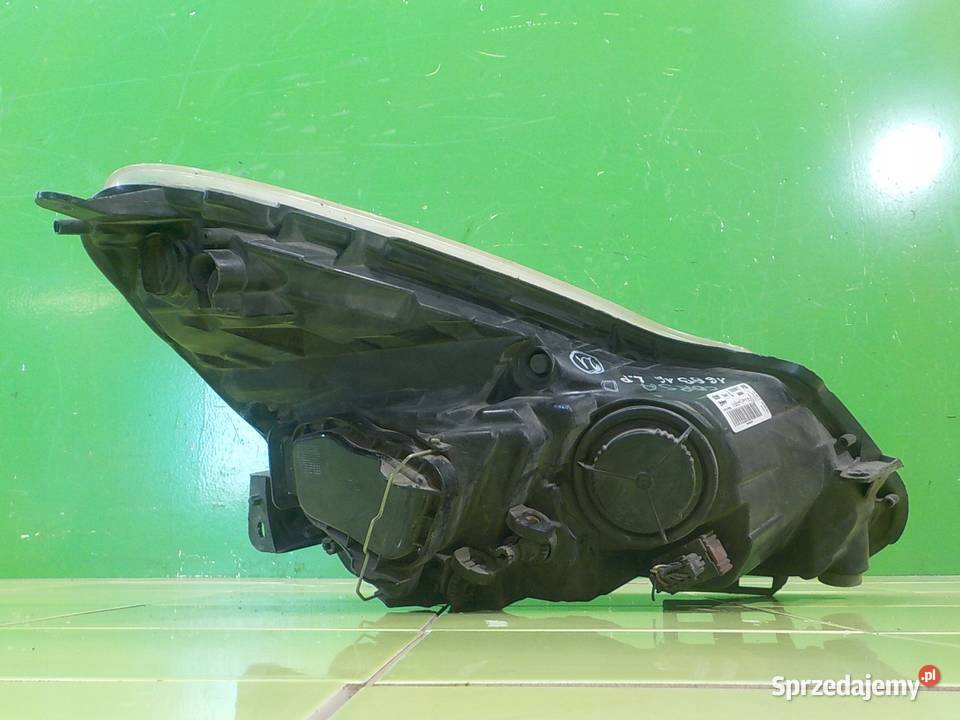 OPEL CORSA D LIFT 12 B 11r HB 5D lampa lewa Lampy przednie Suków