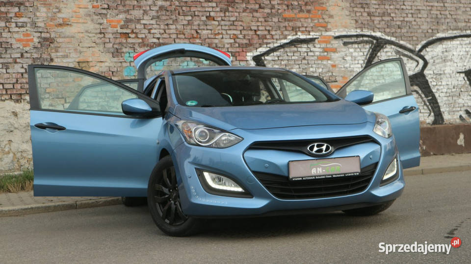 Hyundai i30 Niski PrzebiegLampy LEDNowe kurtyny powietrzne Hyundai Bytom