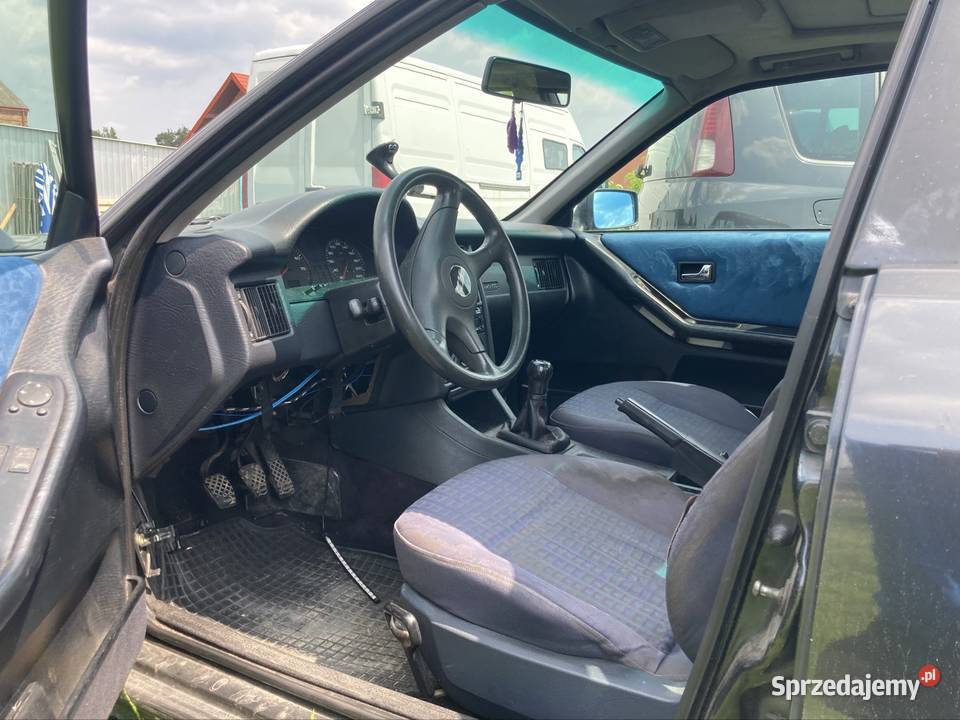 Audi 80 B4 20 90 na częścido zrobienia DUŻO uszkodzony Gościeradów Plebański