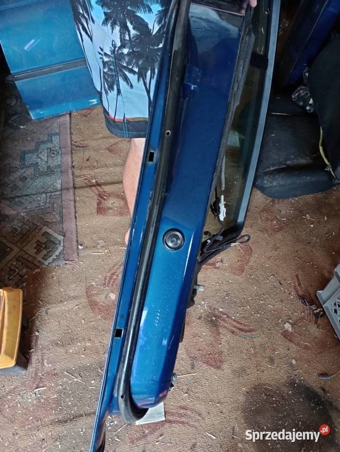 Drzwi tył lewe prawe BMW E46 sedan topasblau na osobowe Kamieniec