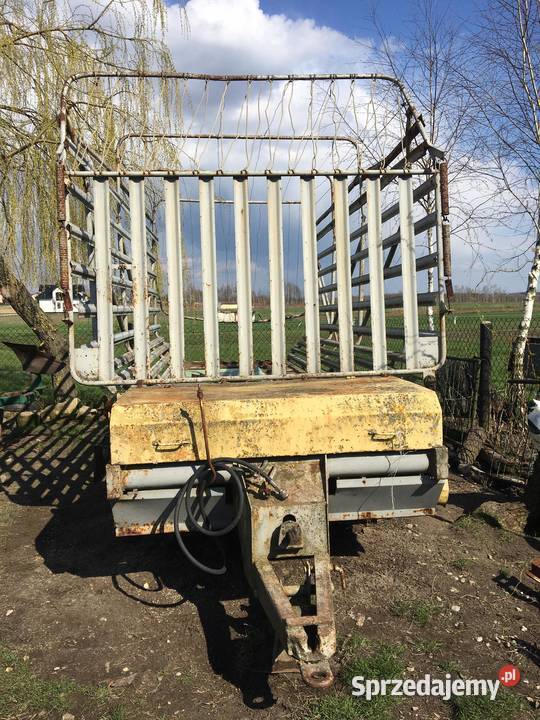 Przyczepa samozbierająca Kępie