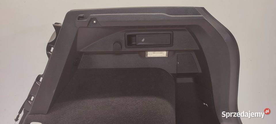 VW TIGUAN II BOCZEK BAGAŻNIKA PRAWY 5NA867428