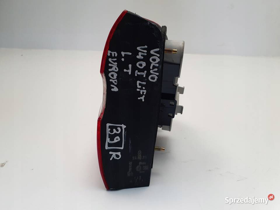 Volvo V40 I lift 9904r TYLNA LAMPA LEWA lewy tył osobowe Chełm