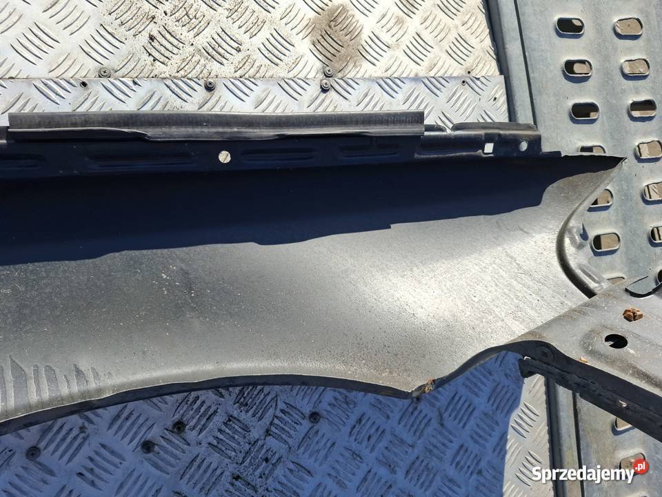 Błotnik Lewy Przód Audi A4 B5 Kombi osobowe Wisznice