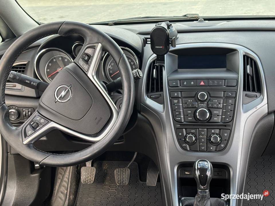 Opel Astra J 14 Turbo LPG 2015 Kombi małopolskie