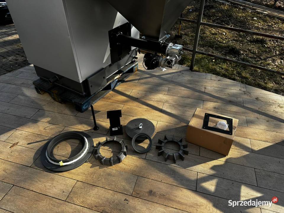 SPRZEDAM NOWY PIEC 100KW OKAZJA Nowy Jasiniec sprzedam