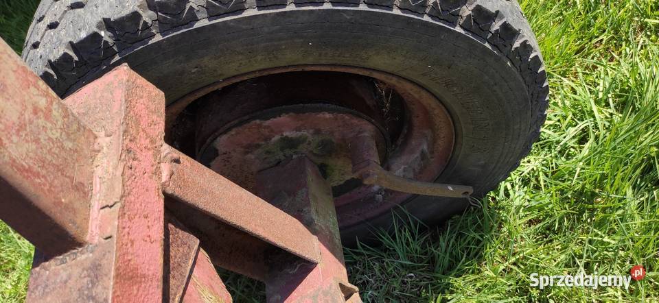 Wóz ciągnikowy metalowy Przyczepy rolnicze Dębica