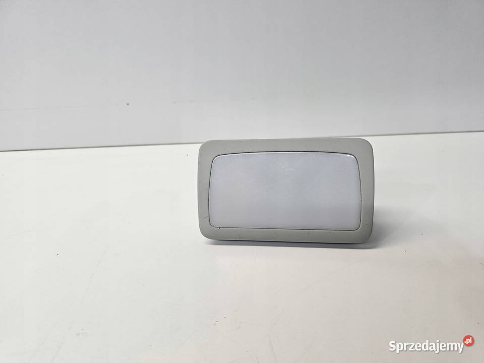 OŚWIETLENIE KABINY AUDI A6 C6 KOMBI 4L0947123 Przystajń sprzedam