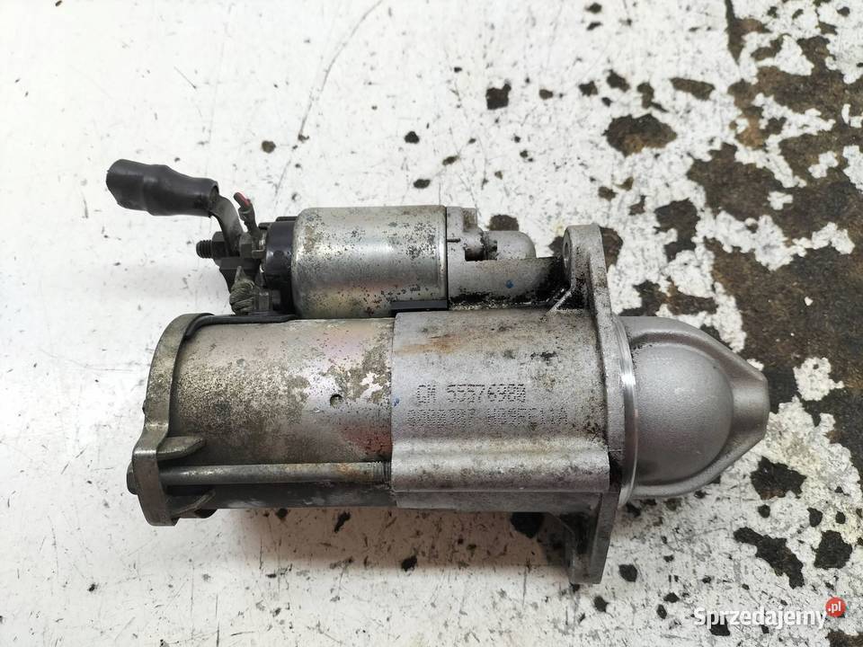 ROZRUSZNIK 55576980 16 16V Opel Astra IV 2009