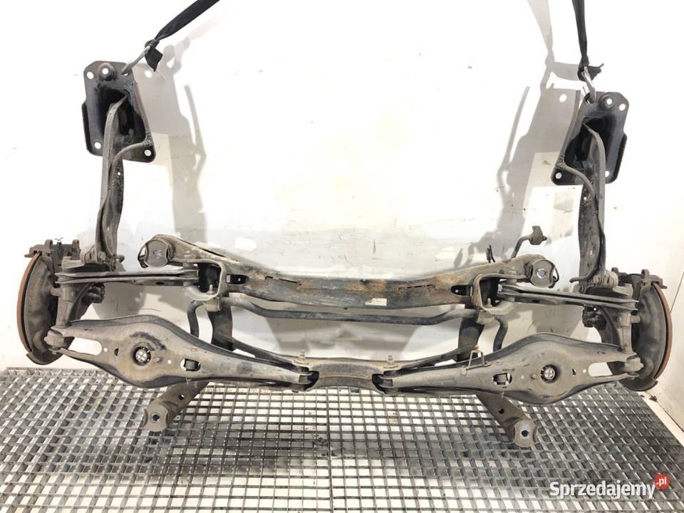 BELKA TYŁ VW PASSAT B8 Kombi TYLNA ZAWIESZENIA