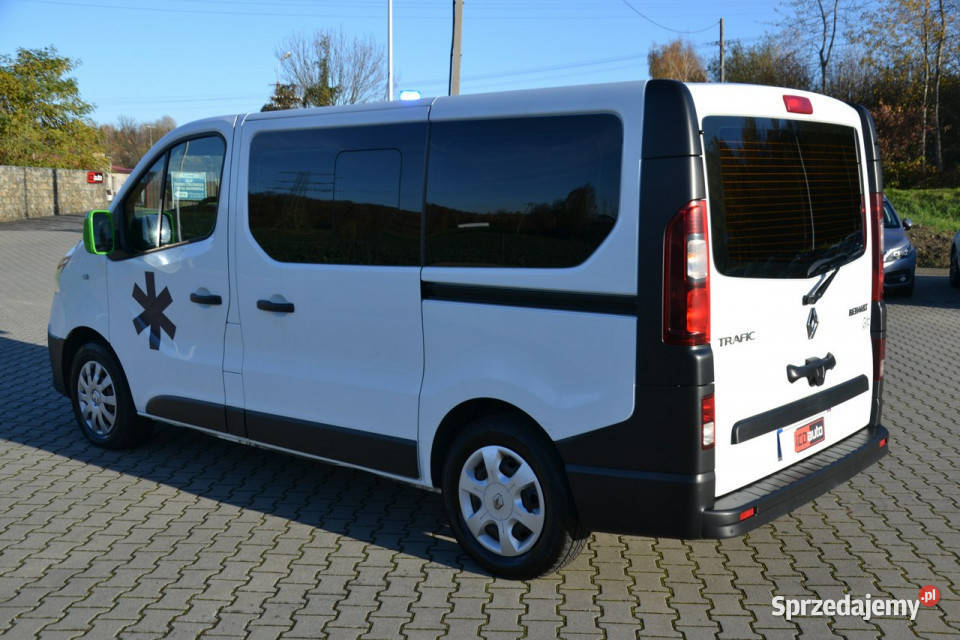Renault Trafic 20 dci 130 ambulans karetka nosze 130KM Kęty