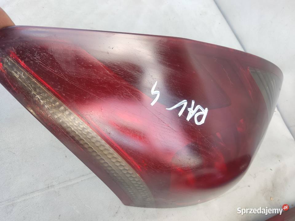 TOYOTA RAV4 III LAMPA TYLNA TYŁ LEWA PRAWA osobowe Radom