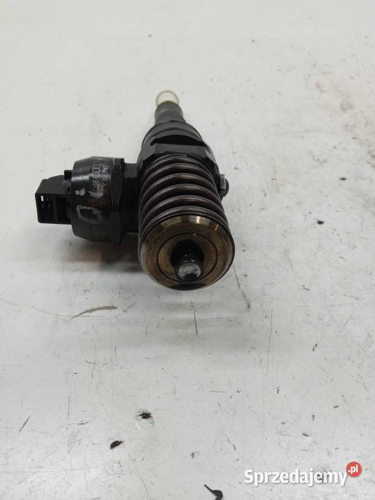 POMPOWTRYSKIWACZ 0414720213 038130073AQ 19 TDI Części samochodowe świętokrzyskie