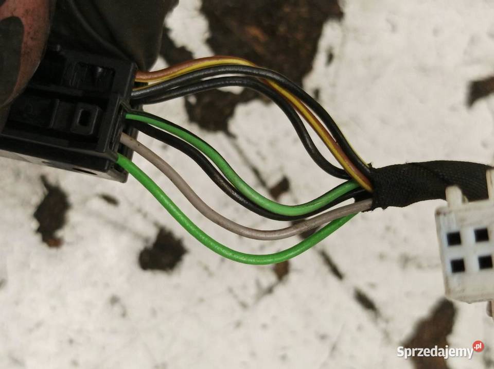 LUSTERKO PRAWE 14PIN EUROPA W118 MercedesBenz Motoryzacja