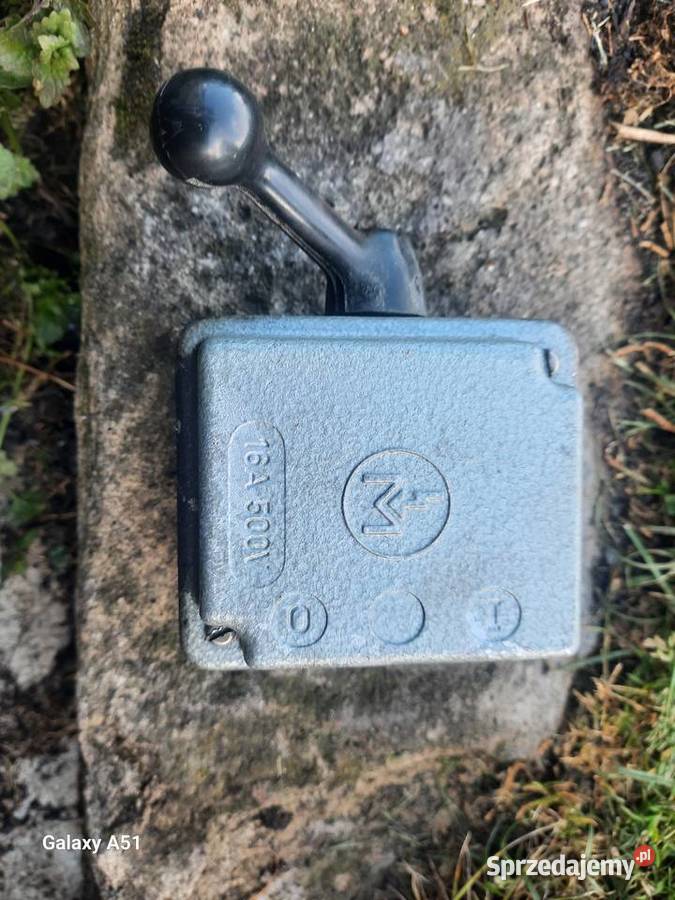 Wyłącznik trójfazowy retro Częstochowa