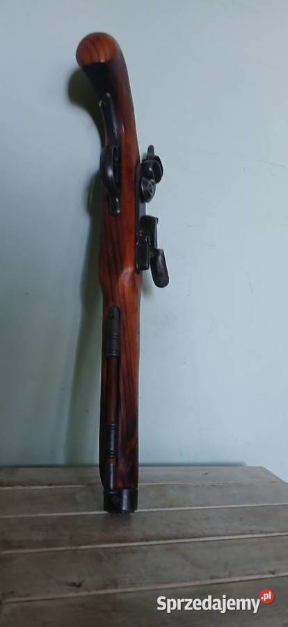 Replika starego pistoletu Kraków