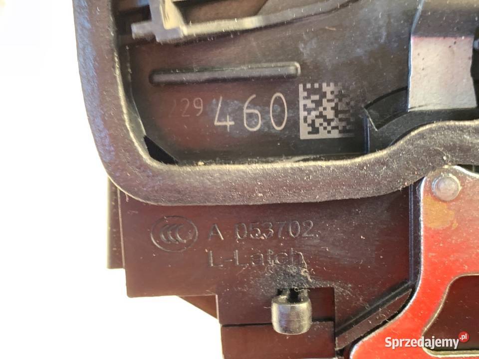 ZAMEK DRZWI PRAWY TYŁ BMW F30 SedanLimuzyna