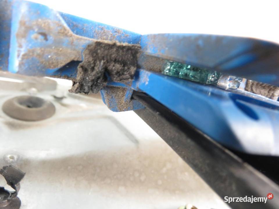 PODNOŚNIK SZYBY PRAWY TYLNY VW GOLF IV Motoryzacja