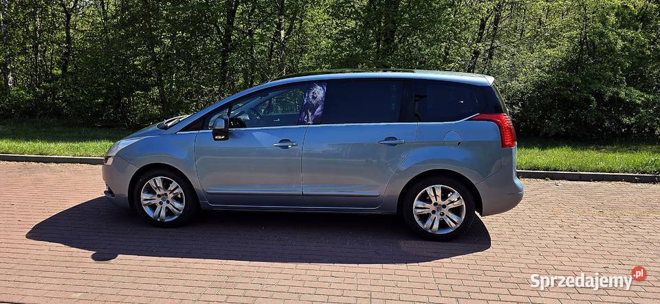 Peugeot 5008 16 156 benzyna 1598cm3 śląskie