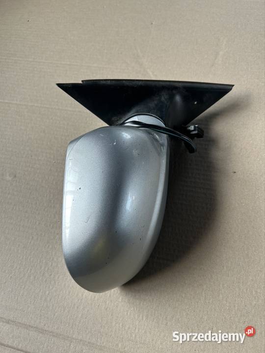 Lusterko prawe Passat b5 b5fl srebrne LA7W osobowe Grudziądz