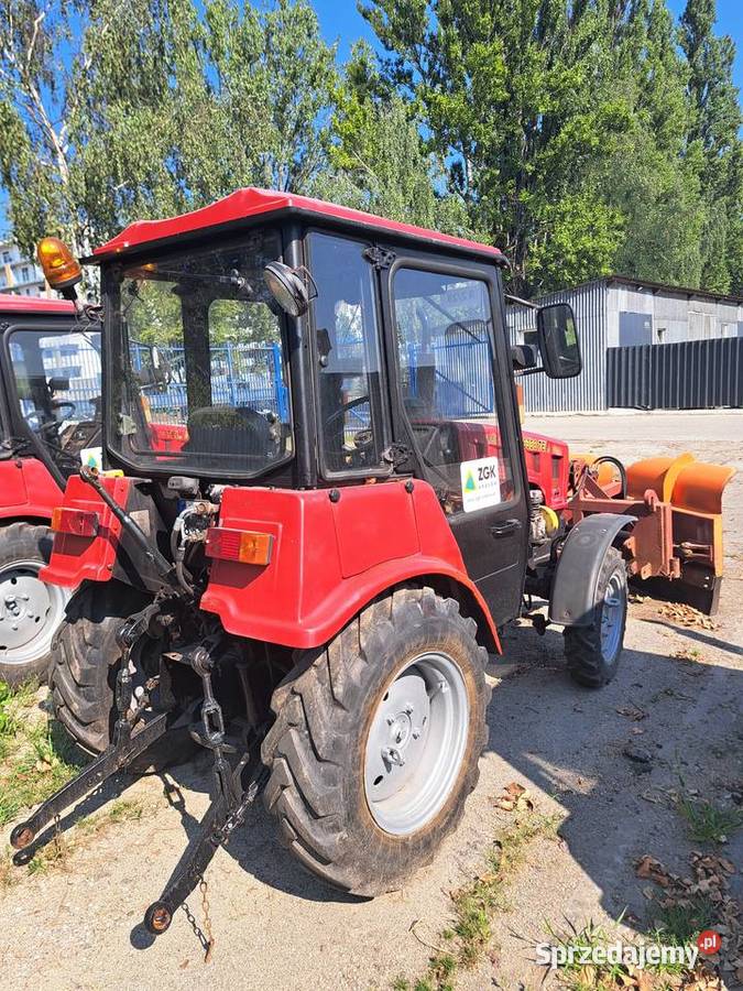 Ciągnik rolniczy BZTDIA BELARUS 3204