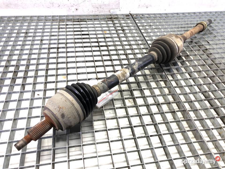 PÓŁOŚ PRAWY PRZÓD RENAULT LAGUNA III 8200618168