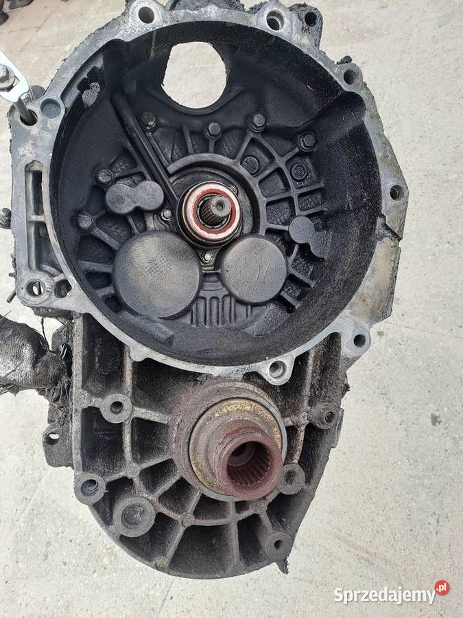 Volkswagen Sharan 19 TDi 115 skrzynia 6biegowa