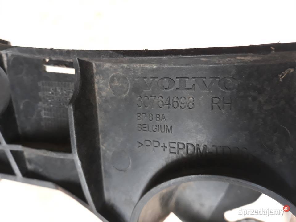 VOLVO XC60 I ŚLIZG ZDERZAKA PRAWY TYŁ 30764698 wielkopolskie Międzychód
