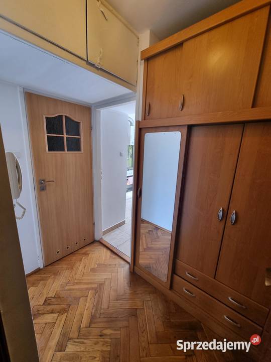 Mieszkanie 305 m z oddzielną kuchnią i balkonem Mieszkania lubelskie Kraśnik