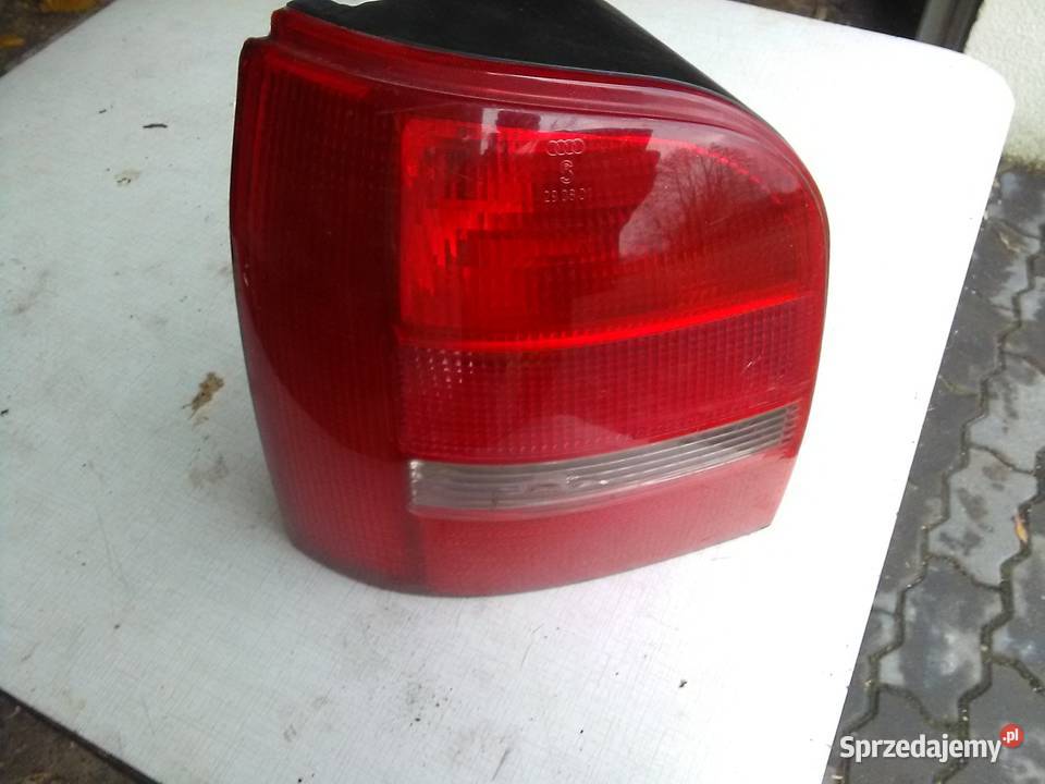 LAMPA TYL TYLNA AUDI A4 B5 LEWA Choszczno