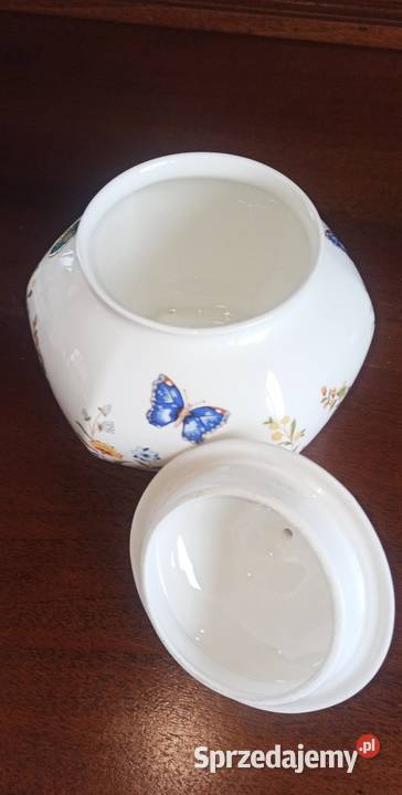 Puzderko amfora z motylkami Aynsley
Cottage Ga