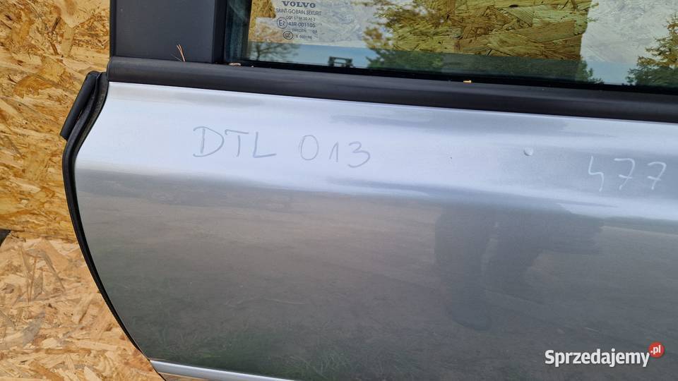 VOLVO V50 DRZWI TYŁ LEWY LEWE KOD LAK 47746 osobowe wielkopolskie Słowikowo