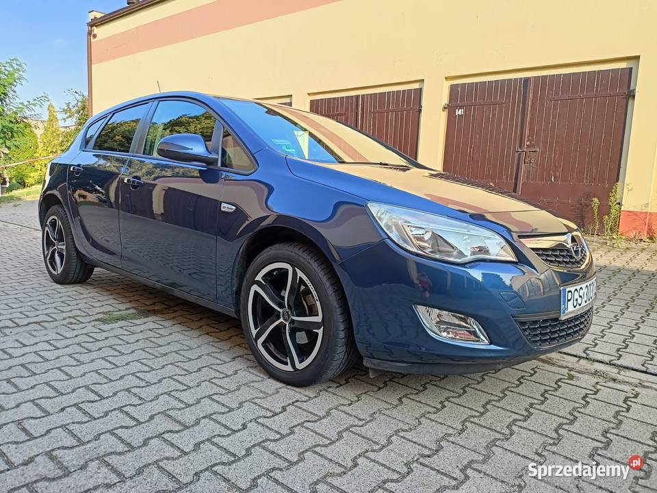 Opel Astra 14 Turbo 140 2011r wielkopolskie Gostyń