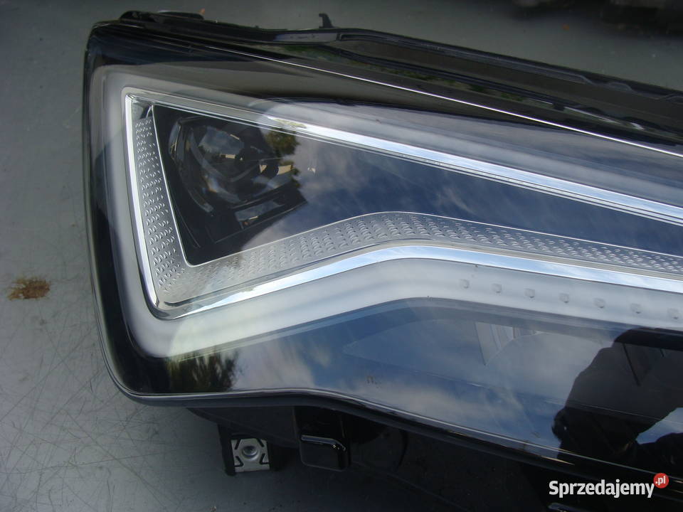 SEAT ATECA LIFT LAMPA PRZEDNIA PRAWA FULL LED Goleniów