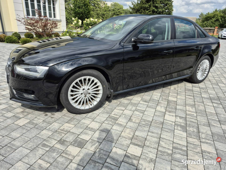 Audi A4 xenon led navi chromy ładny sedan B8 lubelskie Drelów