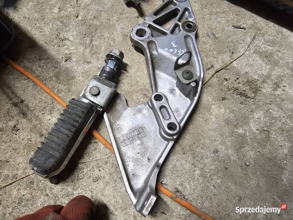 Suzuki RF 600 set prawy przedni podnóżek stopka Jelenia Góra