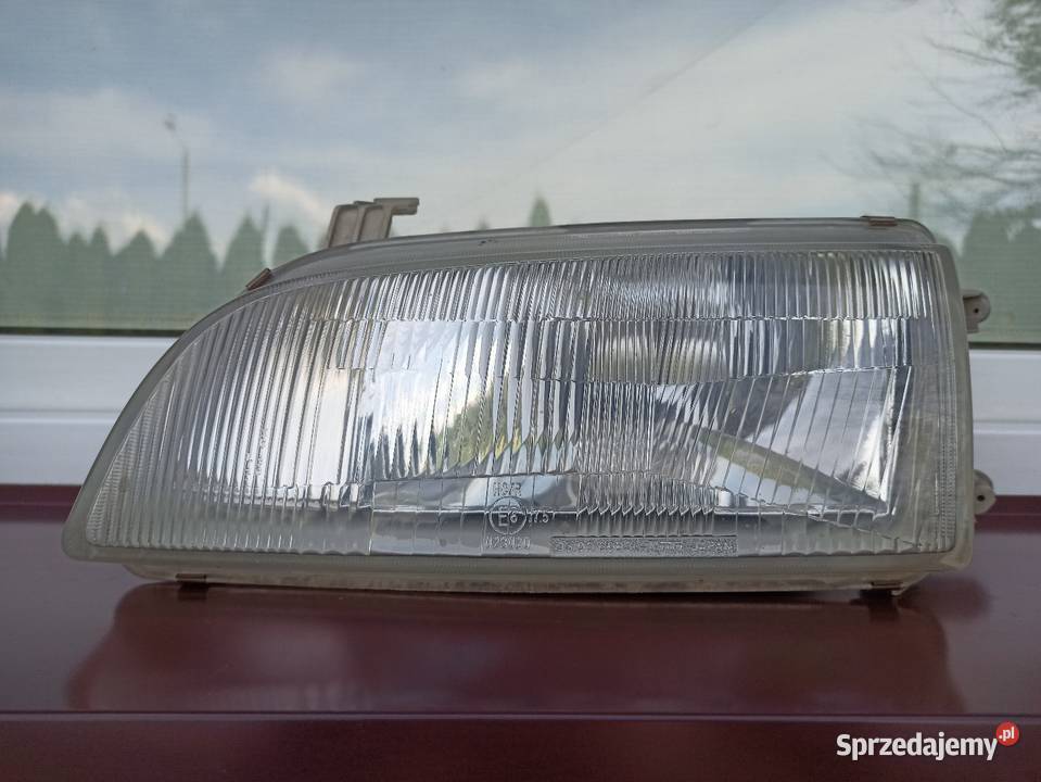 Suzuki Swift MK2 II lampa przednia lewa osobowe łódzkie Sieradz sprzedam
