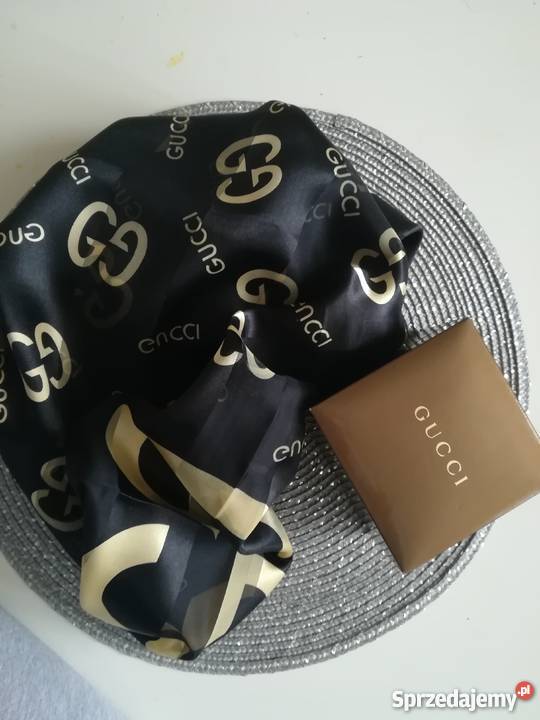 Szal Gucci czarno złoty z pudelkiem szalik nie Uniseks dolnośląskie Wrocław