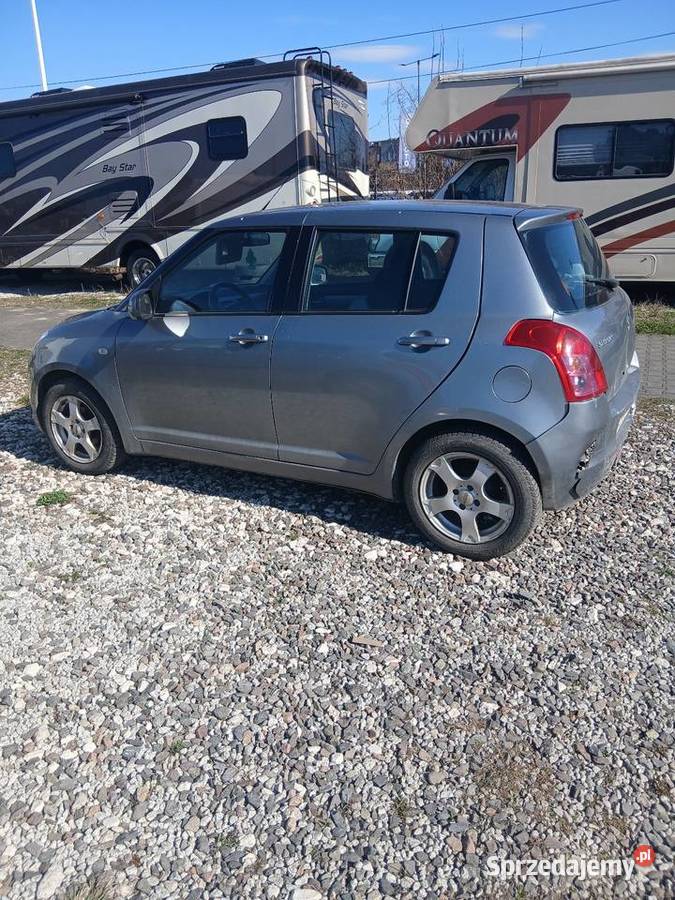 Suzuki swift benzyna uszkodzony tył mazowieckie